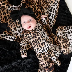 Minky Ruffled Luxe Patoo® Blanket