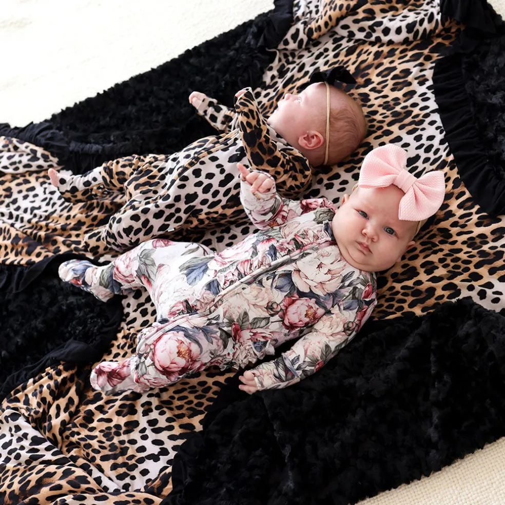 Minky Ruffled Luxe Patoo® Blanket