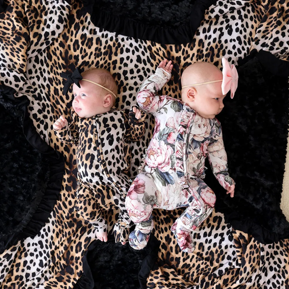 Minky Ruffled Luxe Patoo® Blanket