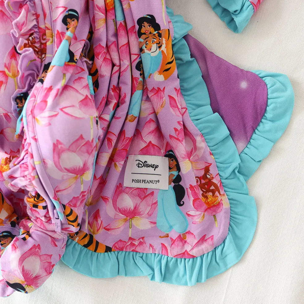 Ruffled Luxette Patoo® Blanket