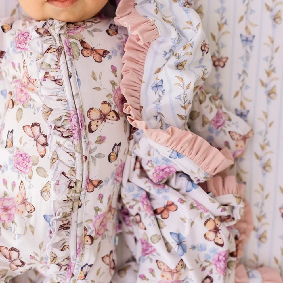 Ruffled Luxette Patoo® Blanket