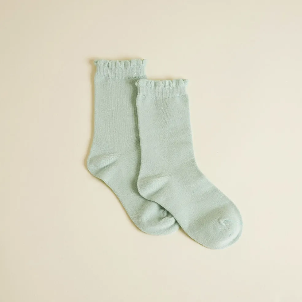 Scallop Crew Socks