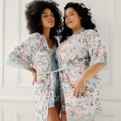 Women's Lace Robe